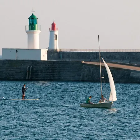 Maison De Aux Sables-d'olonne Avec Cour Et Parking - Fr-1-92-913