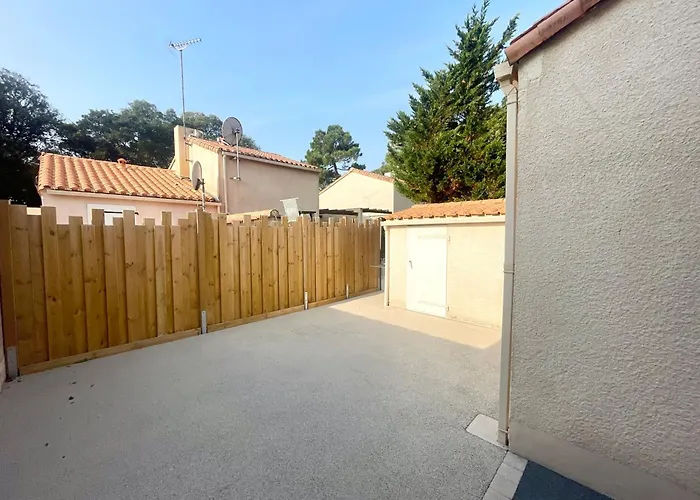 בית נופש Maison De Aux Sables-d'olonne Avec Cour Et Parking - Fr-1-92-913