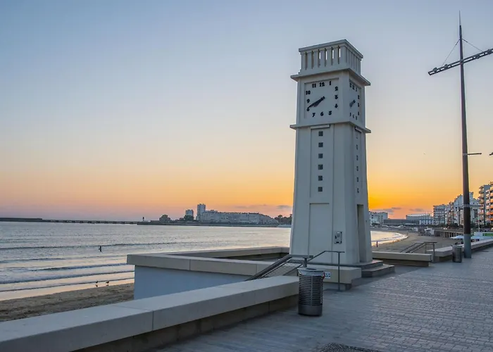 Maison De Aux Sables-d'olonne Avec Cour Et Parking - Fr-1-92-913 בית נופש *
